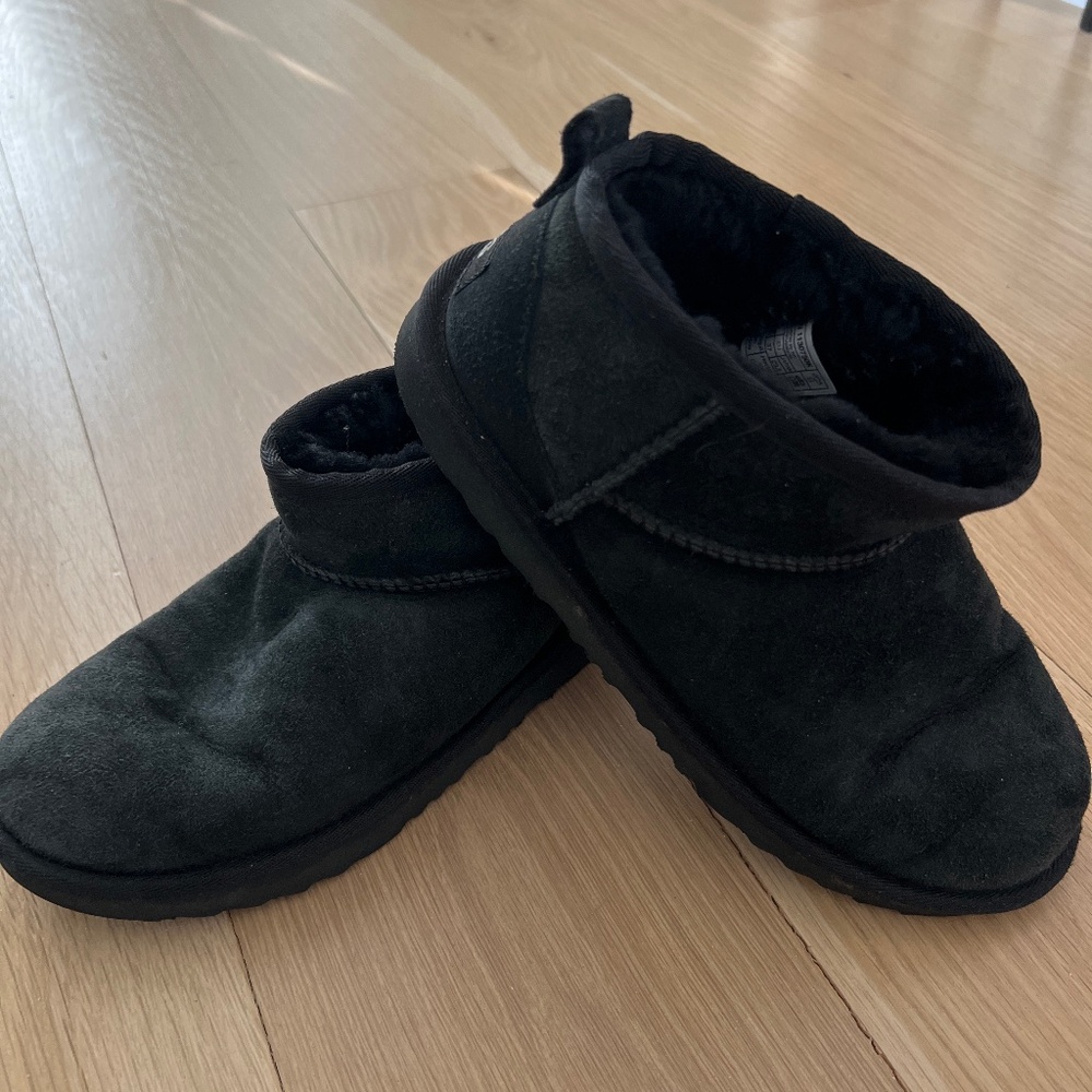Short mini girls Uggs